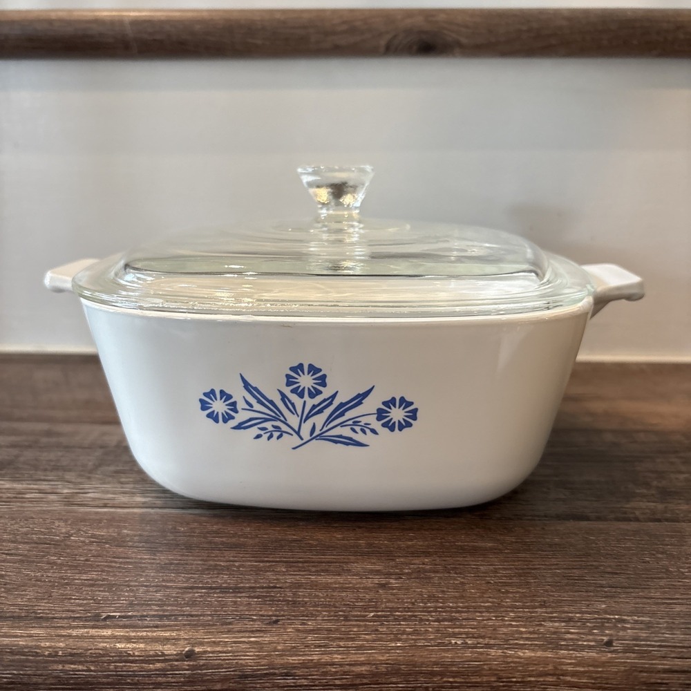 Vintage Blue Cornflower Corning Ware Casserole Dish P-1 1/2-B W/ Lid 1.5Qt READ!